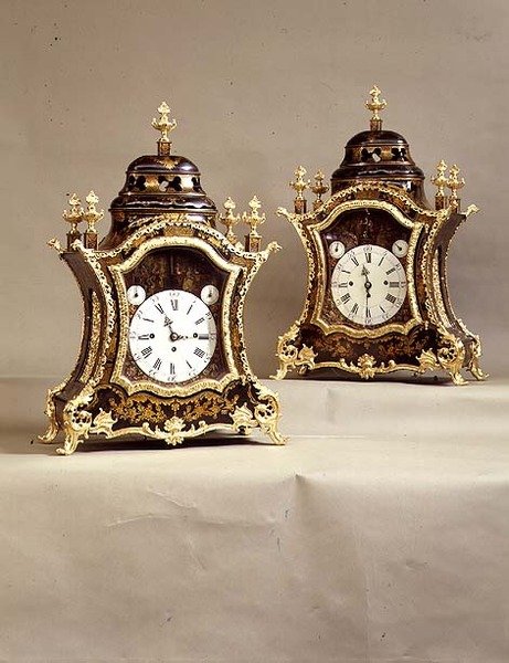 Ormolu montajlı saat çifti, Charles Cabrier