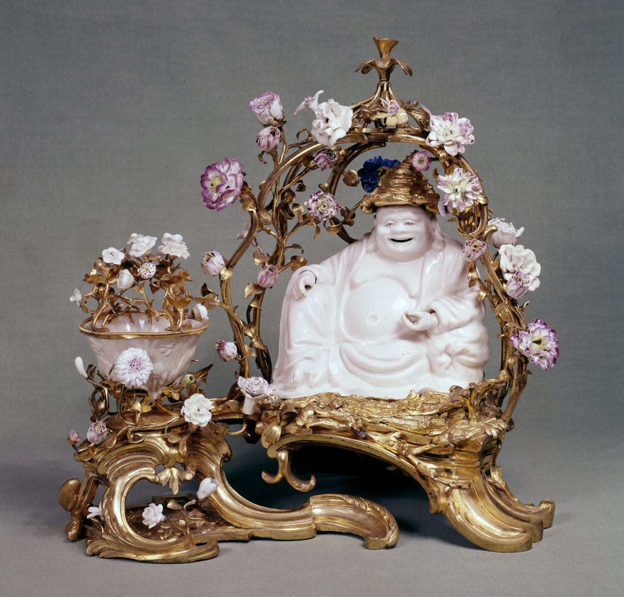 Parfümer (Cassolette) 1745-49 (Çin porseleni, yumuşak hamurlu porselen ve ormolu) by French School