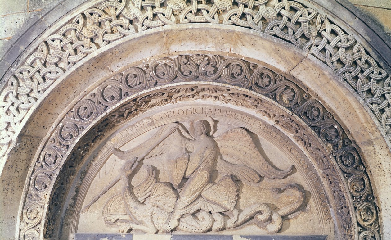 St. Michael ve ejderhayı betimleyen kulak zarından kabartma, 1137 by French School