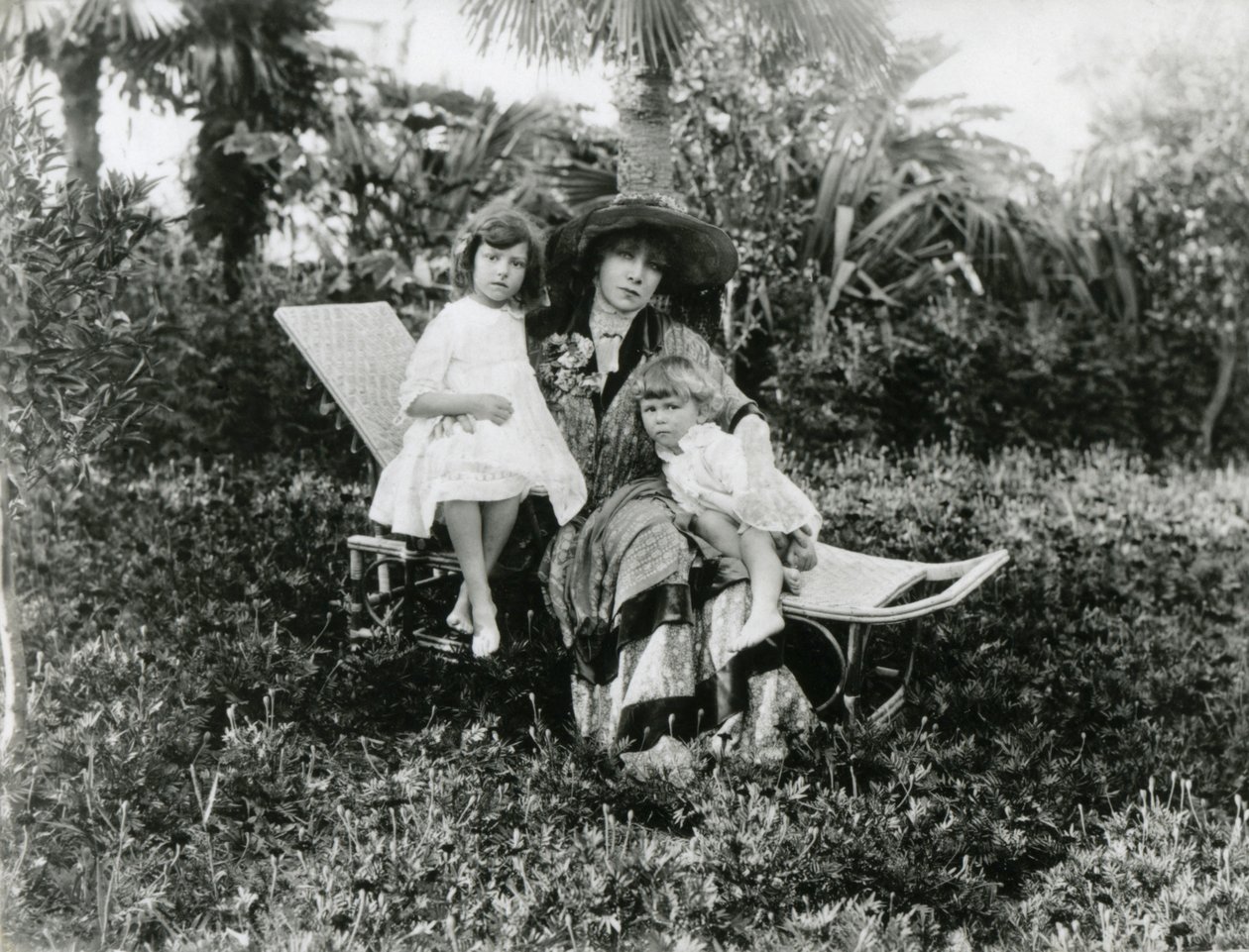 Sarah Bernhardt, 1890