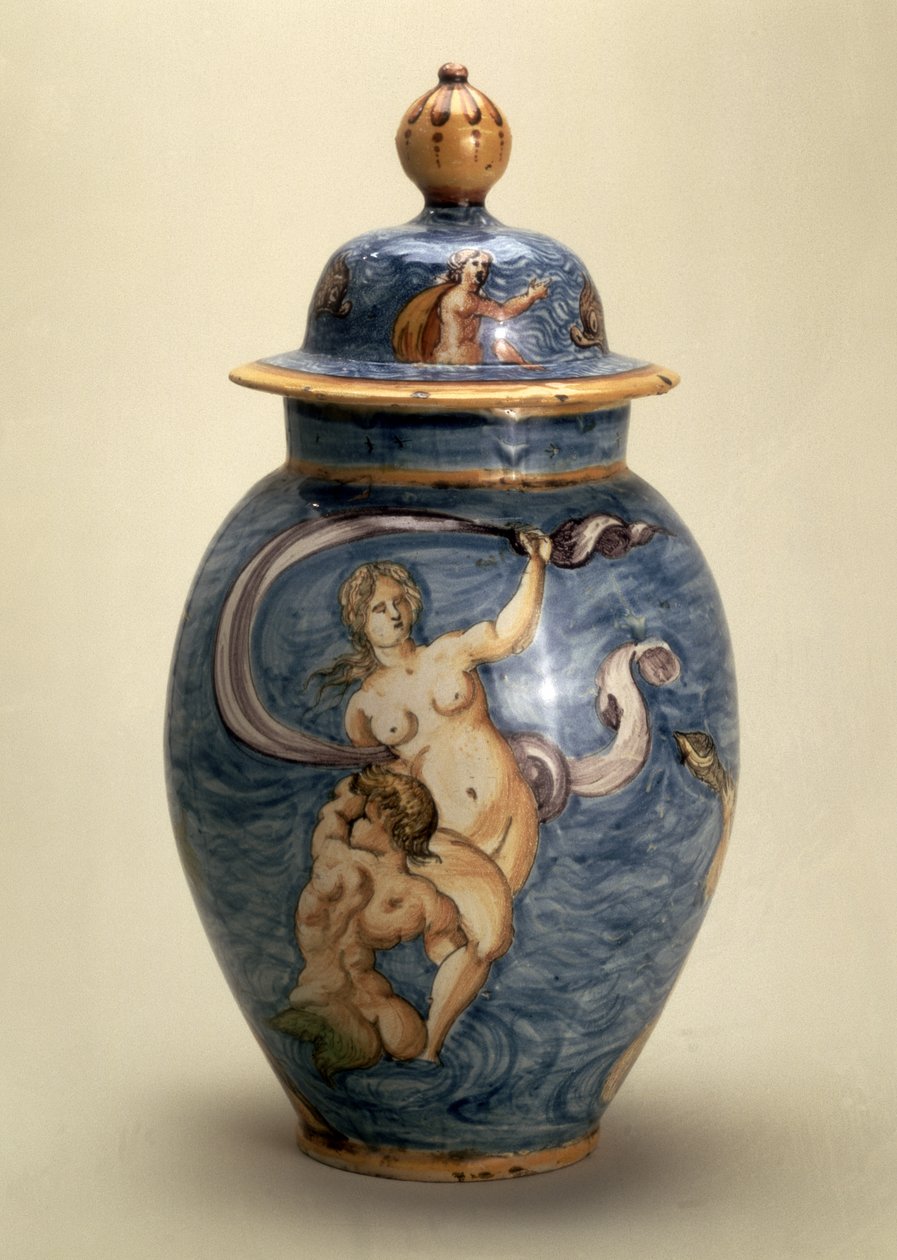 Vazo, deniz tanrıları ile süslenmiş, Nevers, 17. yüzyılın başları (çok renkli boyama ile maiolica) by French School