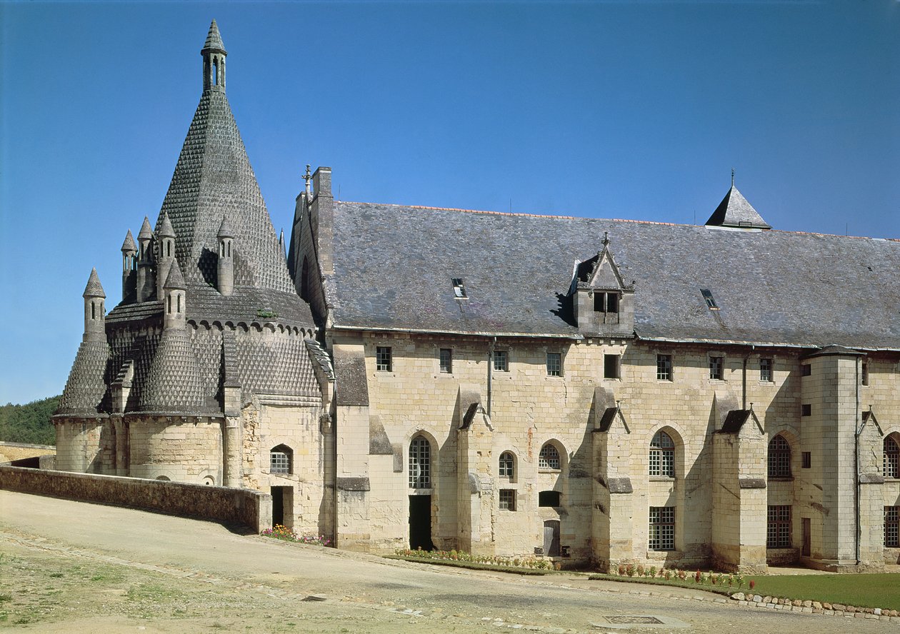 Tour dEvrault ve yemekhanenin görünümü by French School