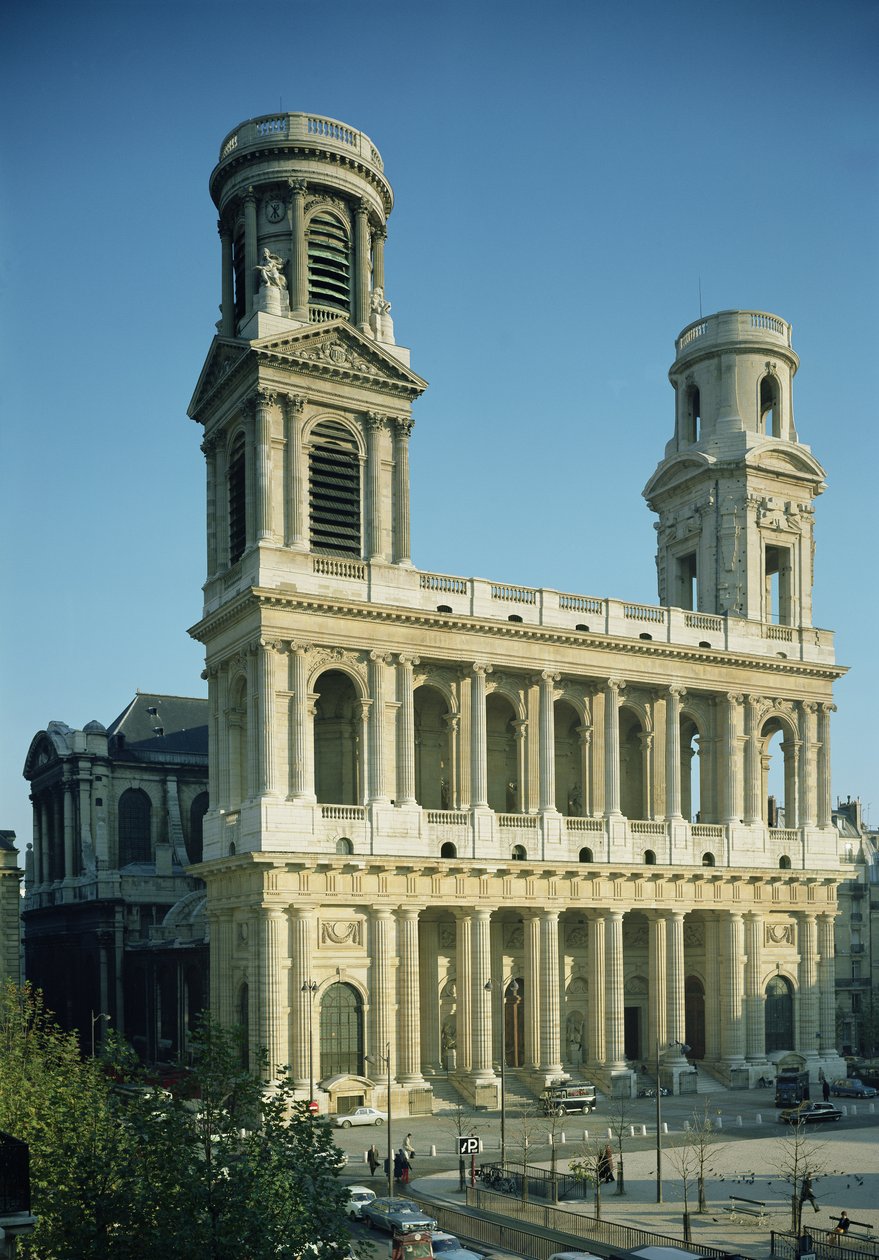 1646-1780 yılları arasında inşa edilen Saint-Sulpice Kilisesi