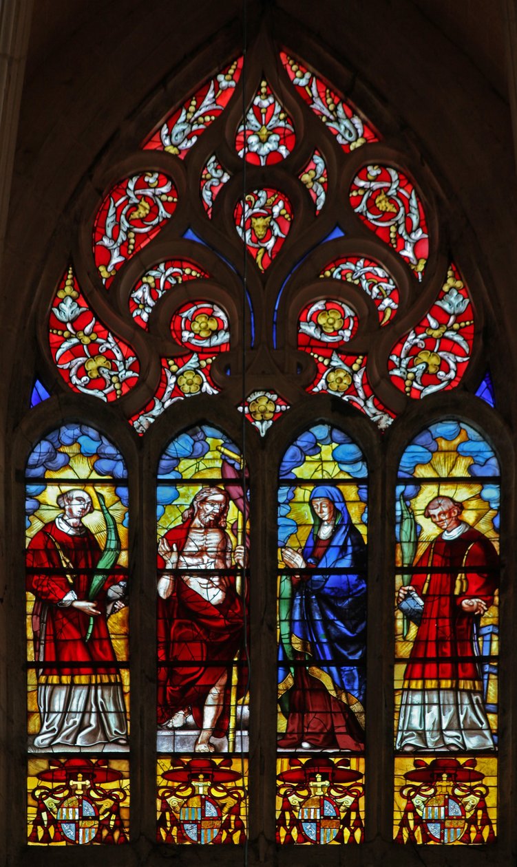 Aziz Stephen, Diriliş İsa, Meryem Ana ve bir deacon azizi tasvir eden w200 penceresi by French School