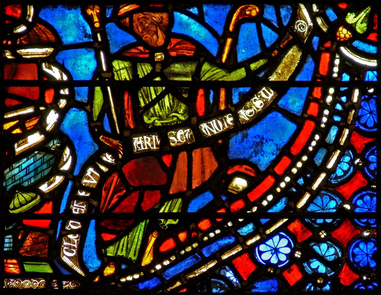 Firavunu bir bandrol tutan I Clement of Chartres kelimeleriyle betimleyen w9 penceresi bu pencereyi yaptı (Joseph penceresinde) by French School