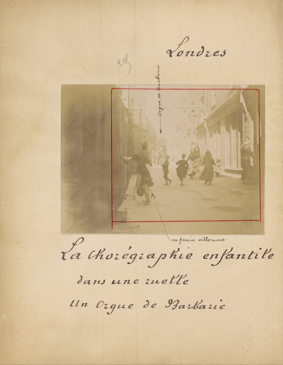 Londra. Bir Sokakta Çocuk Koreograf Un Oigue Barbarie by French Unknown maker