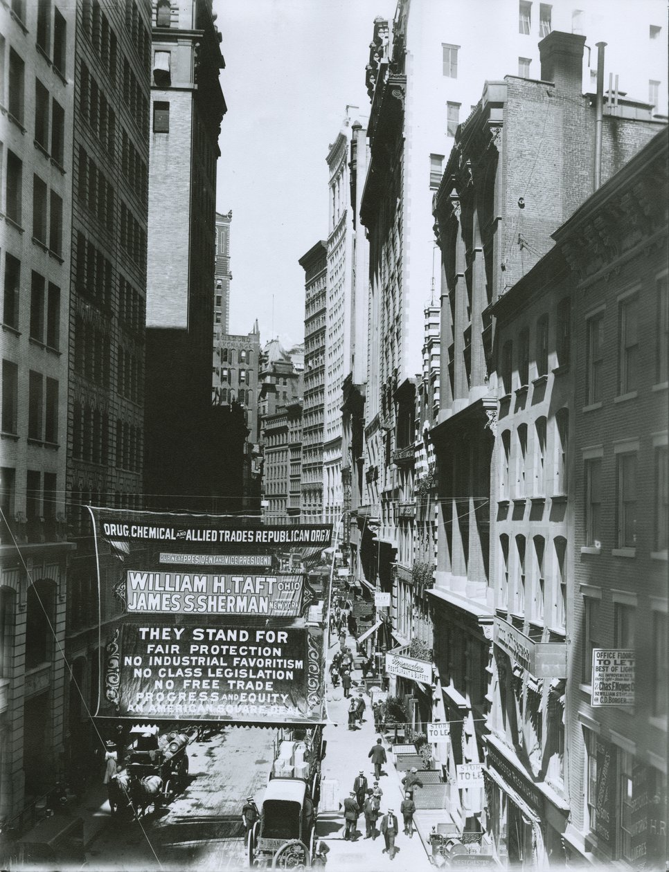 Taft and Sherman Banner on Maiden Lane, New York City, 1908  by G.P. Hall und Sohn