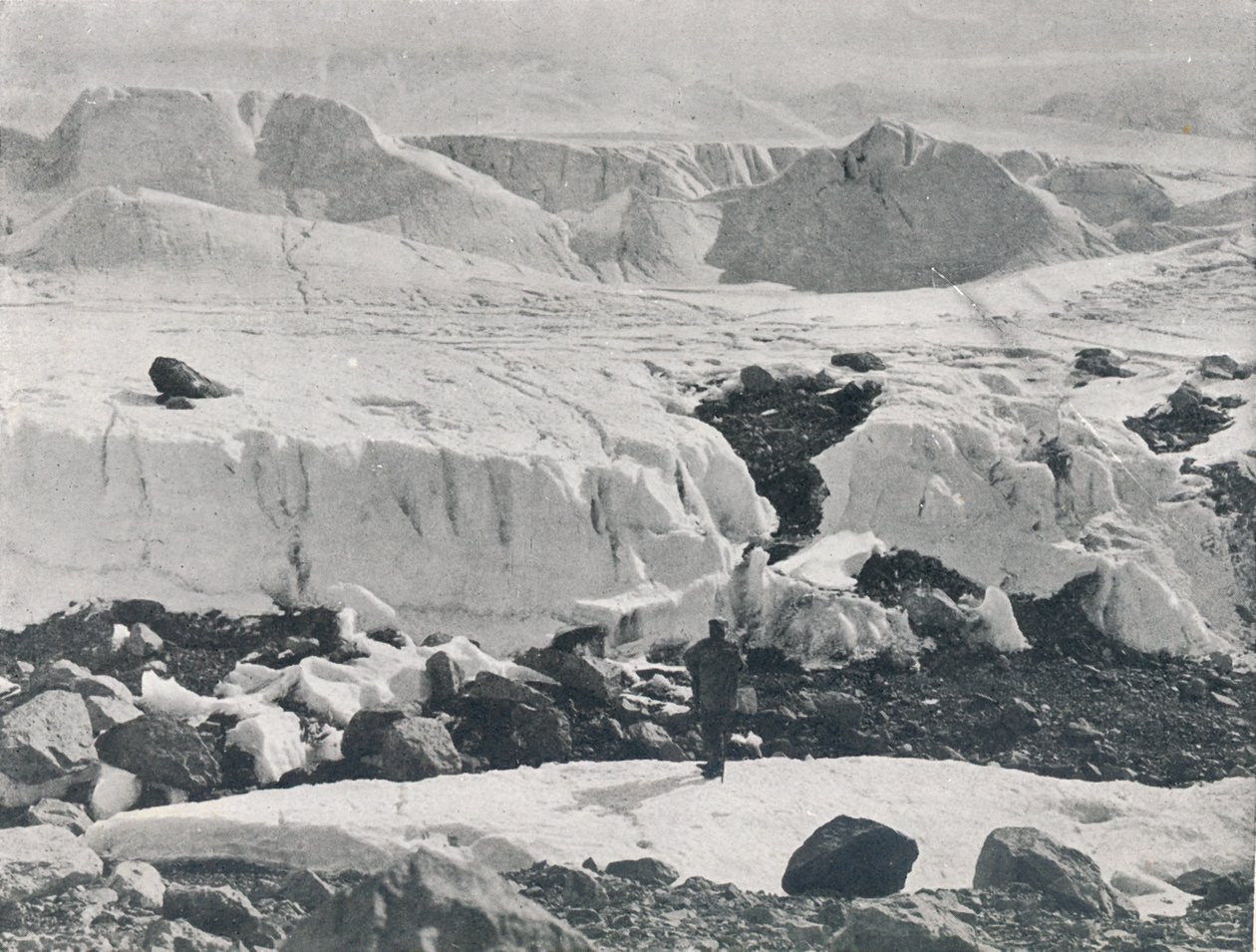 Priestley Buzulu Girişinde Yarıklı Buz, c1911, 1913 by G. Murray Levick