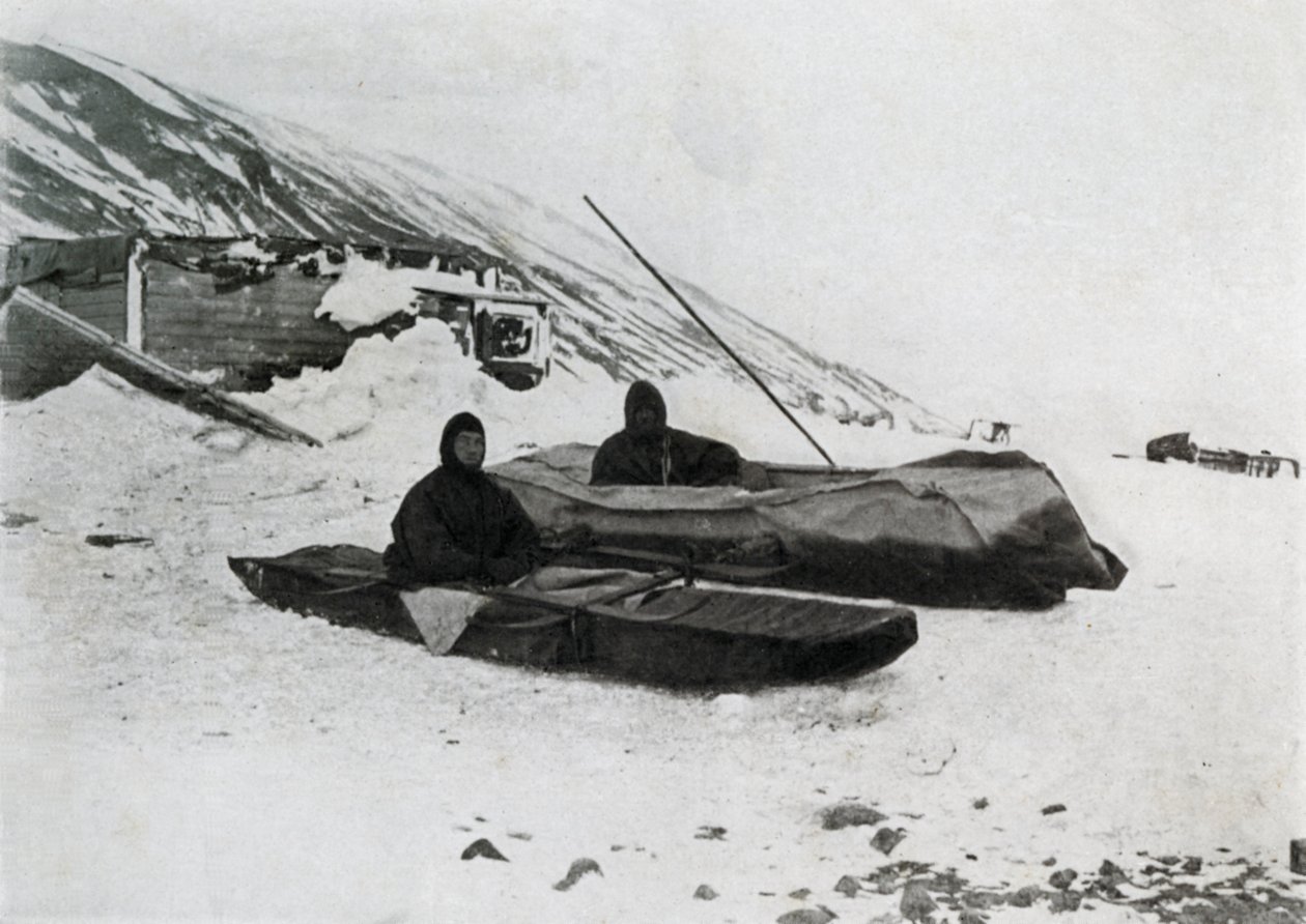 Kıyıdaki İki Kayaks, c1911, 1913 by G. Murray Levick
