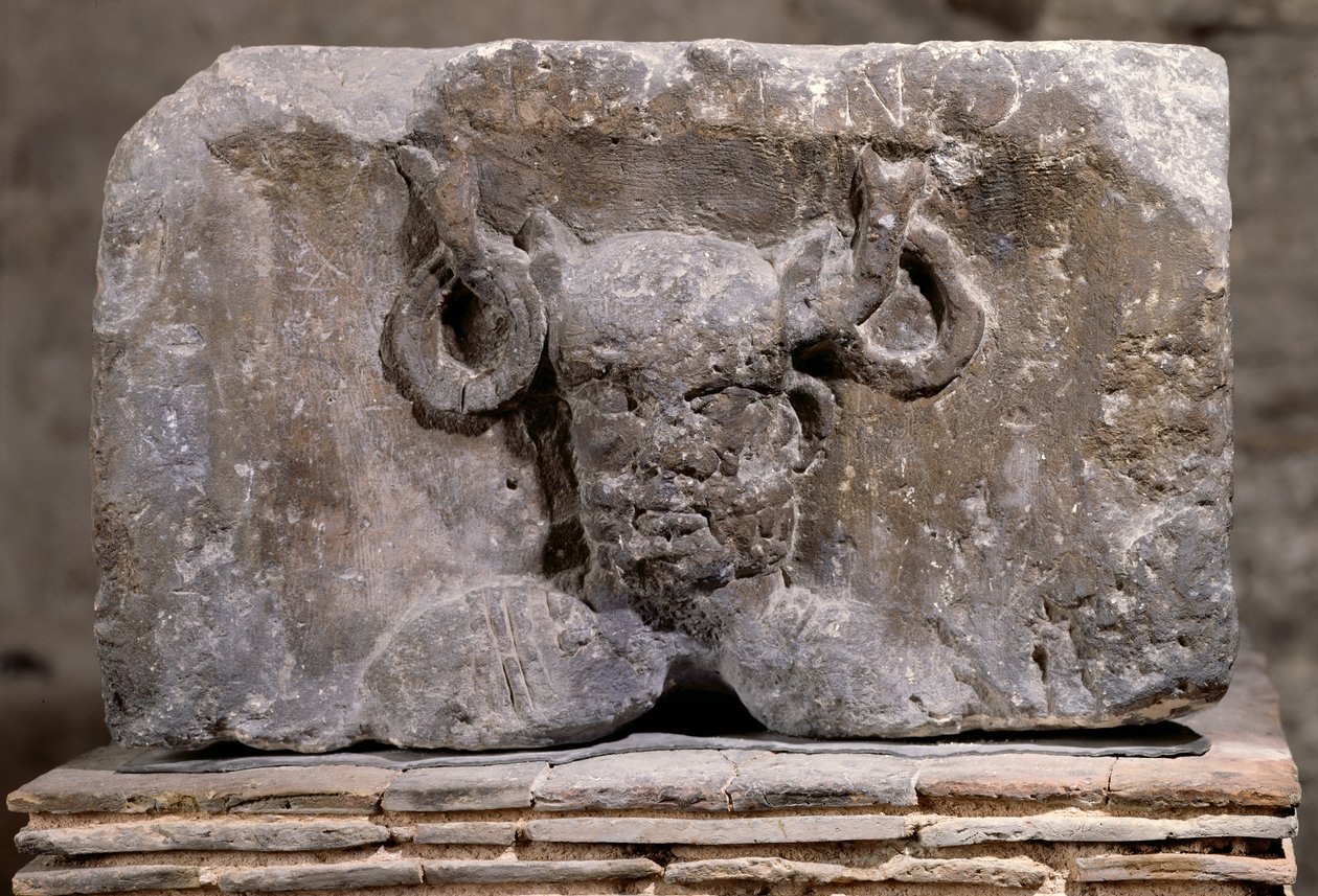 Cernunnos'u tasvir eden Nautes Sütunu'nun başkenti by Gallo Roman