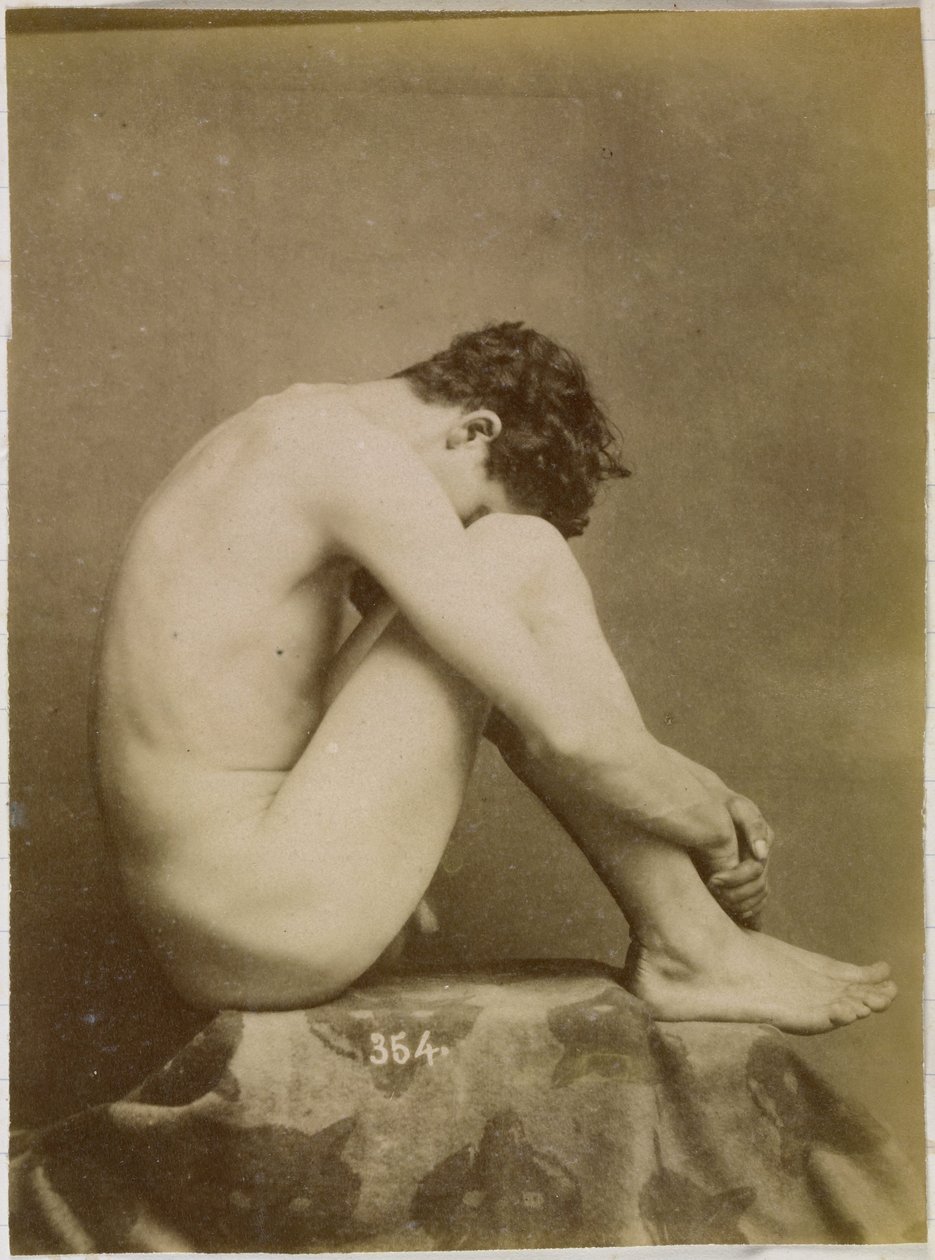 Yandan görülen, başı dizlerinin içinde oturan çıplak bir erkek modelin incelenmesi by Gaudenzio Marconi (possibly)