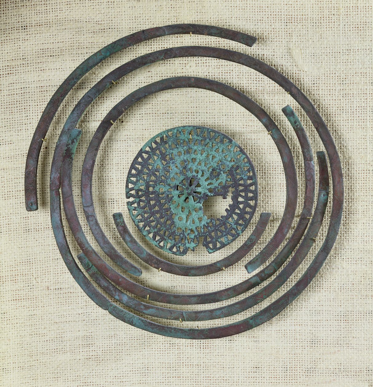 ಹಾಲ್‌ಸ್ಟಾಟ್ ನಾಗರೀಕತೆ (745-475 BC) (ಕಂಚಿನ) ಟರ್ಕ್‌ನಲ್ಲಿರುವ ಫ್ಲೇಜಿಯಲ್ಲಿನ ಕ್ಯಾಸಾರ್ಡ್ ಟುಮುಲಸ್‌ನಿಂದ 
