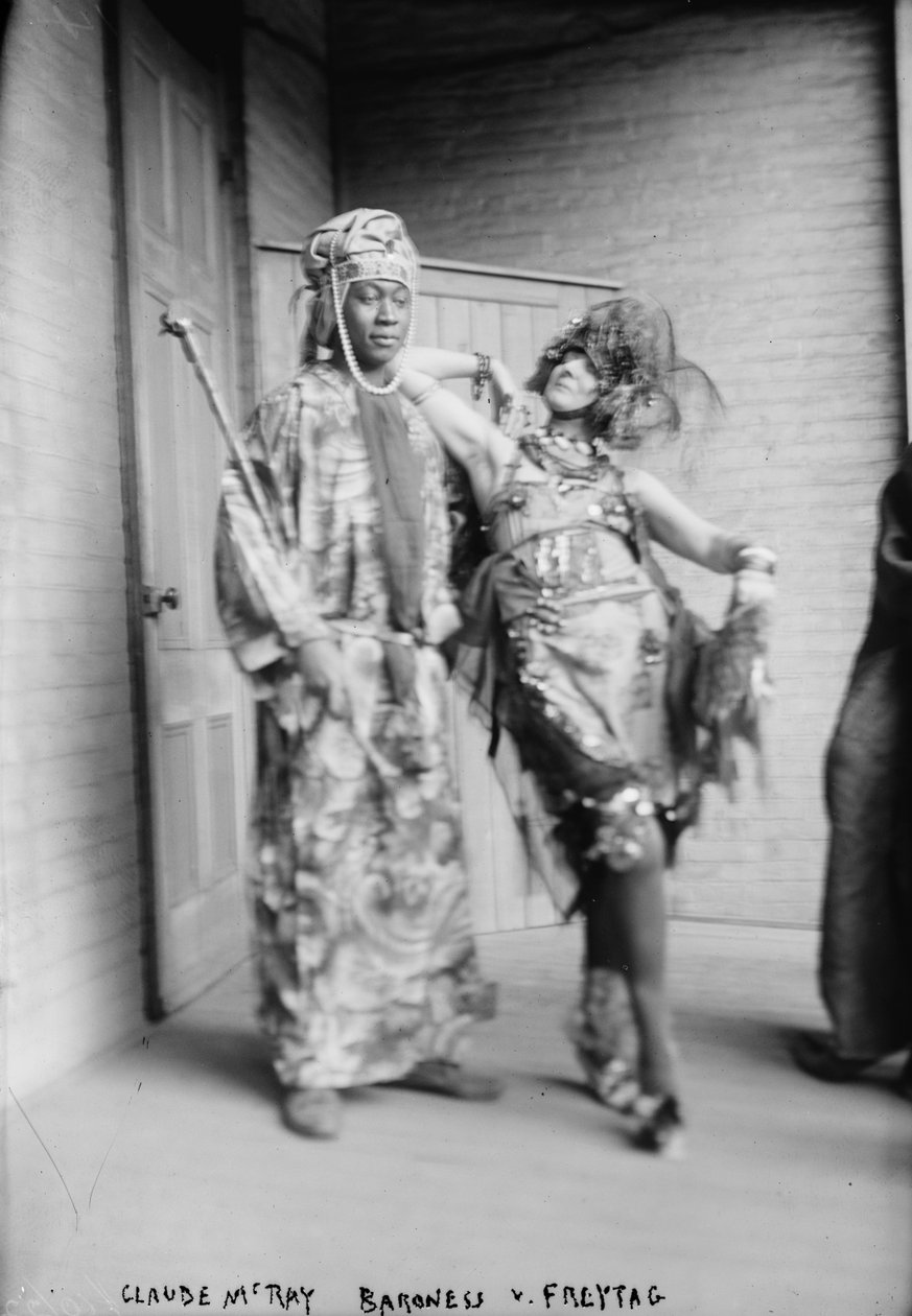 Claude McKay ve Barones Von Freytag-Loringhoven, c.1915 by George Grantham Bain