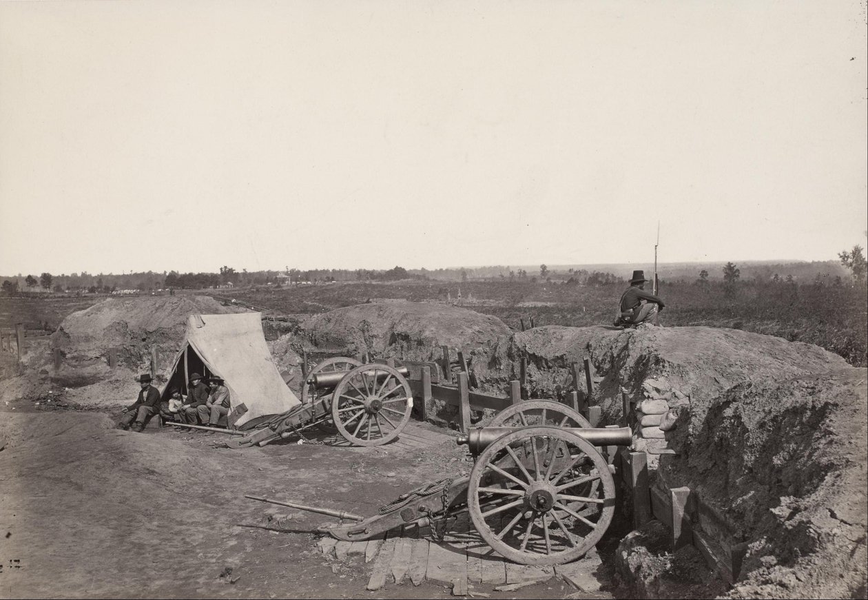 Atlanta Önünde Eski Konfederasyon Tahkimatı by George N. Barnard