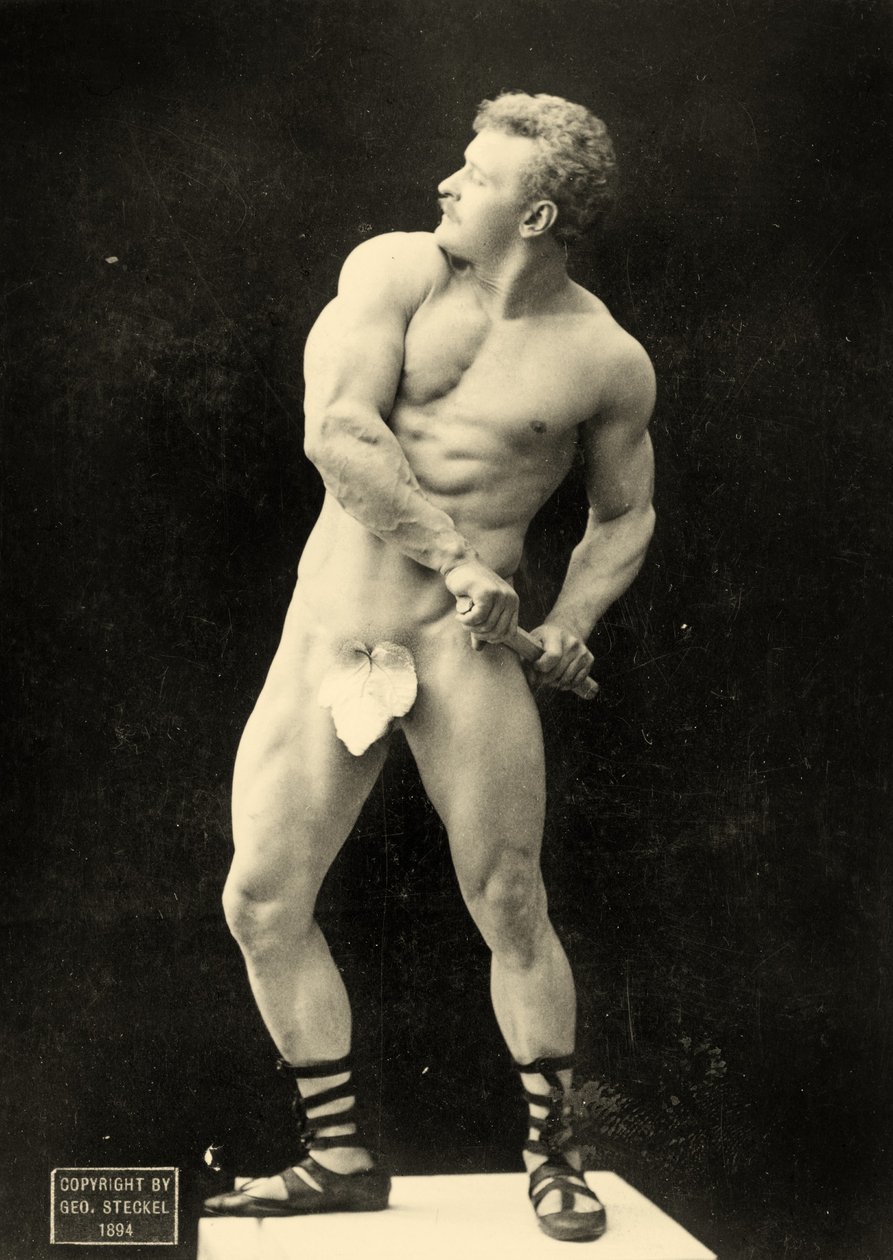 Eugen Sandow kılıcını çekiyor, klasik antik Greko-Romen pozu, 1894 dolayları by George Steckel