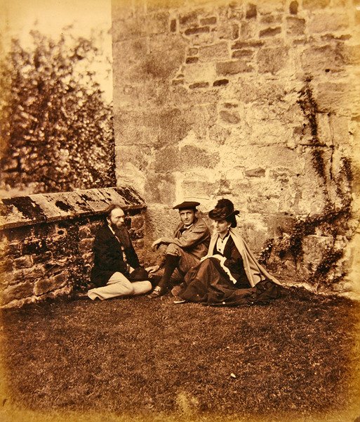 Howard Ailesi Fotoğraf Albümü (siyah, beyaz ve sepya fotoğraf) by George 9th Earl of Carlisle Howard
