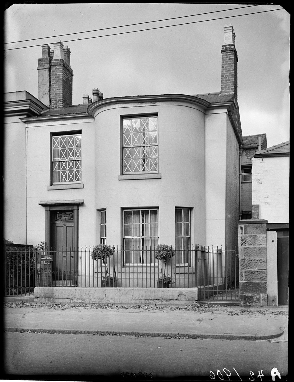 Ashbourne Yolu, Derby, 1942. by George Bernard Mason