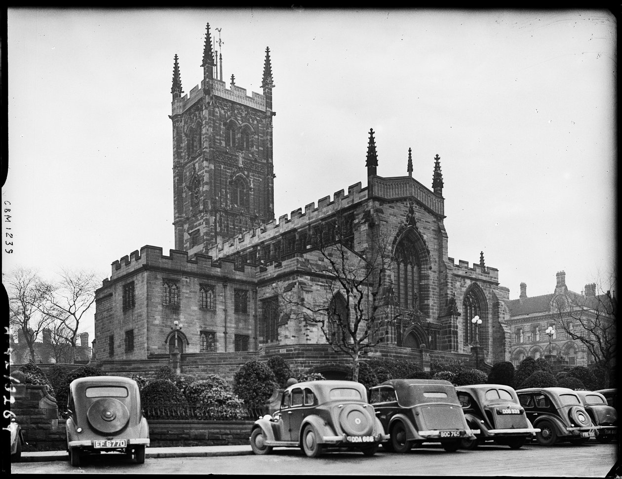 St Peter Collegiate Kilisesi, Lich Gates, Wolverhampton, Bahar 1942. by George Bernard Mason