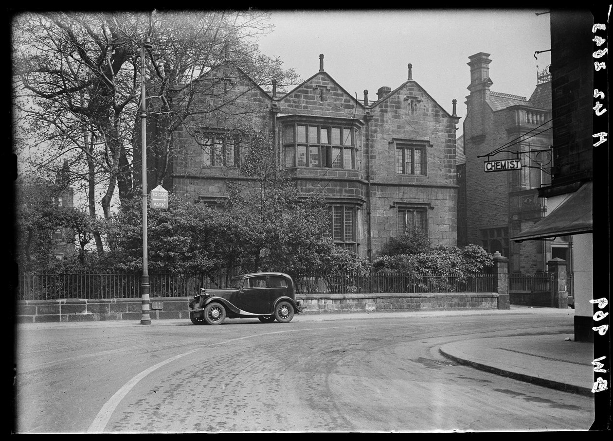 Malikane Kulübü, Malikane Meydanı, Otley, Leeds, 1942. by George Bernard Wood