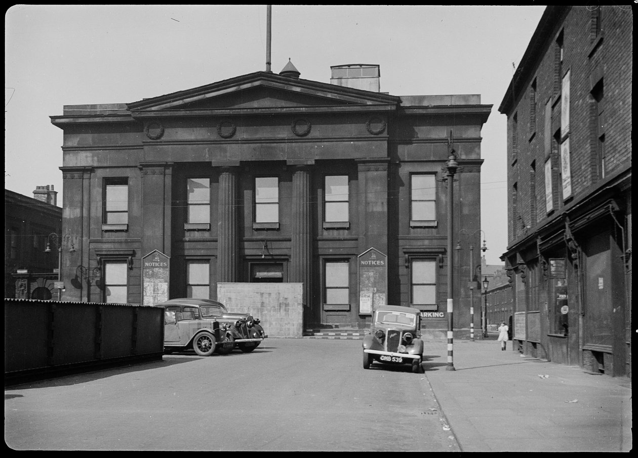 Belediye Binası, Bexley Meydanı, Salford, 1942. by George Bernard Wood