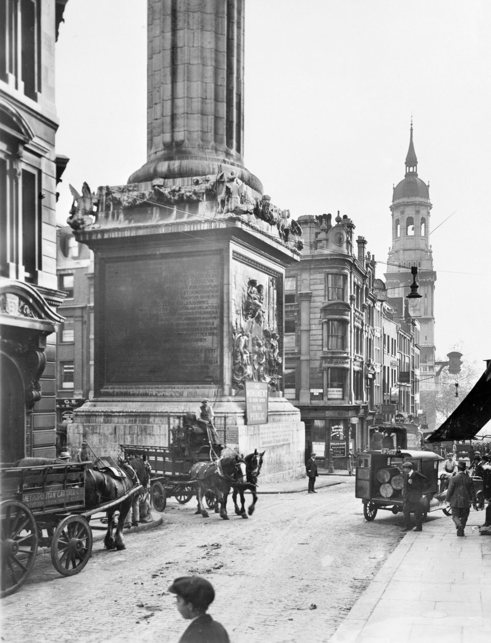 Anıt ve Aziz Magnus Şehit, Aşağı Thames St, Londra Şehri, 1933