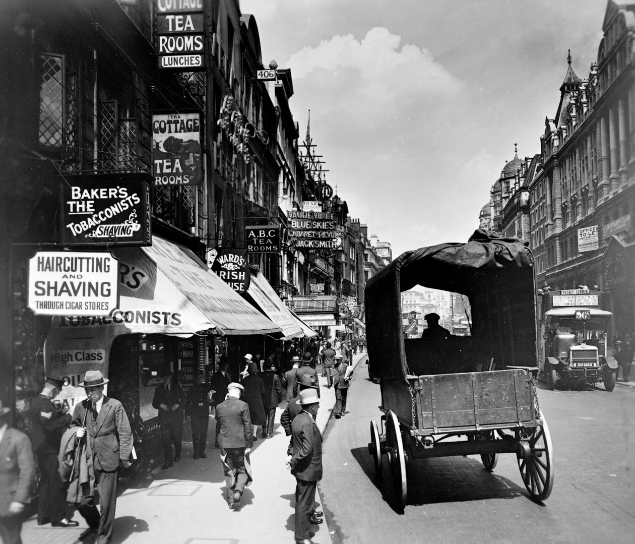 Strand doğuya bakıyor, Westminster, Londra, c1910s. by George Davison Reid