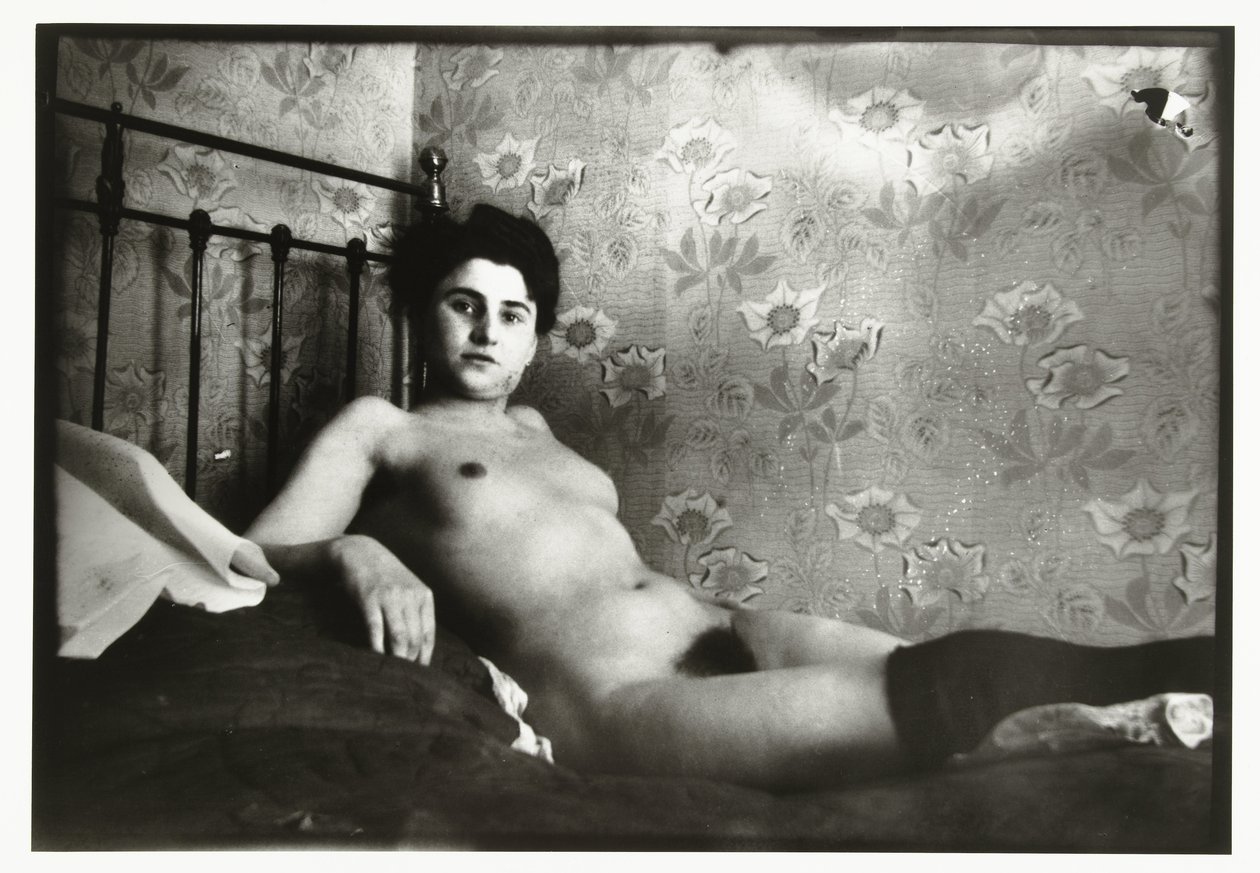 uzanmış bir kadın çıplak portresi by George Hendrik Breitner