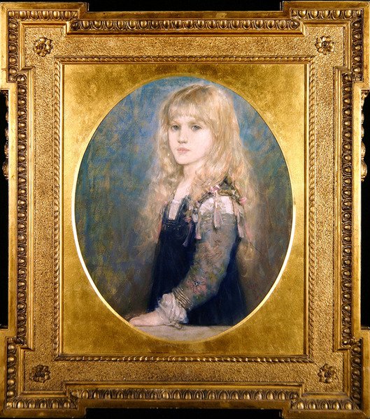 Esme Robb