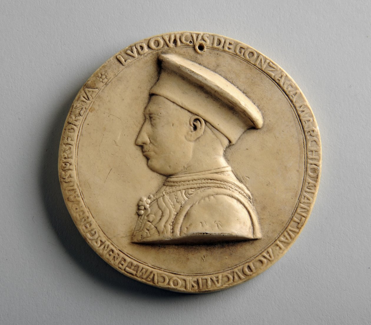 Alçı madalyon (alçı) by George James Frampton