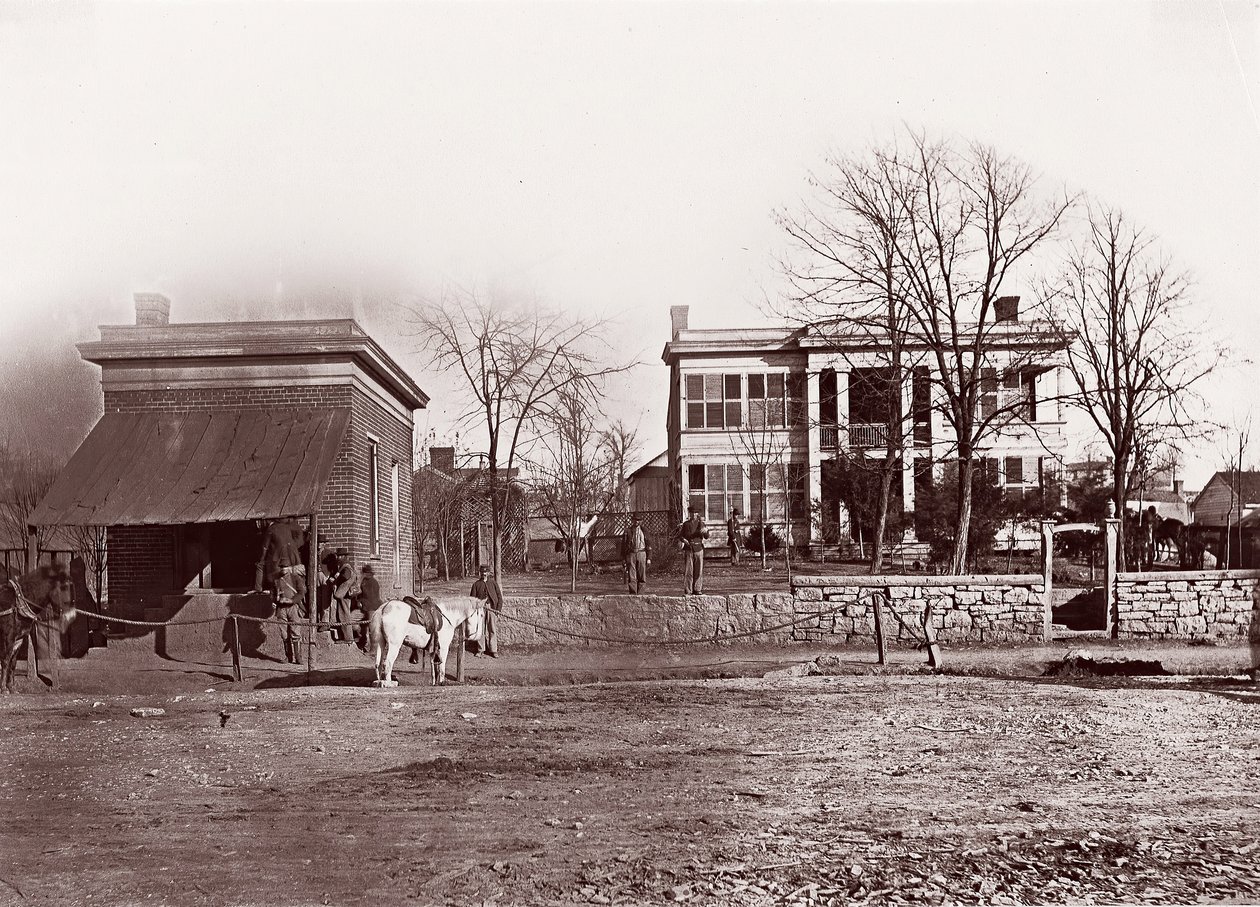 Provost Marshals Genel Merkezi, Chattanooga, ca. 1864. by George N. Barnard