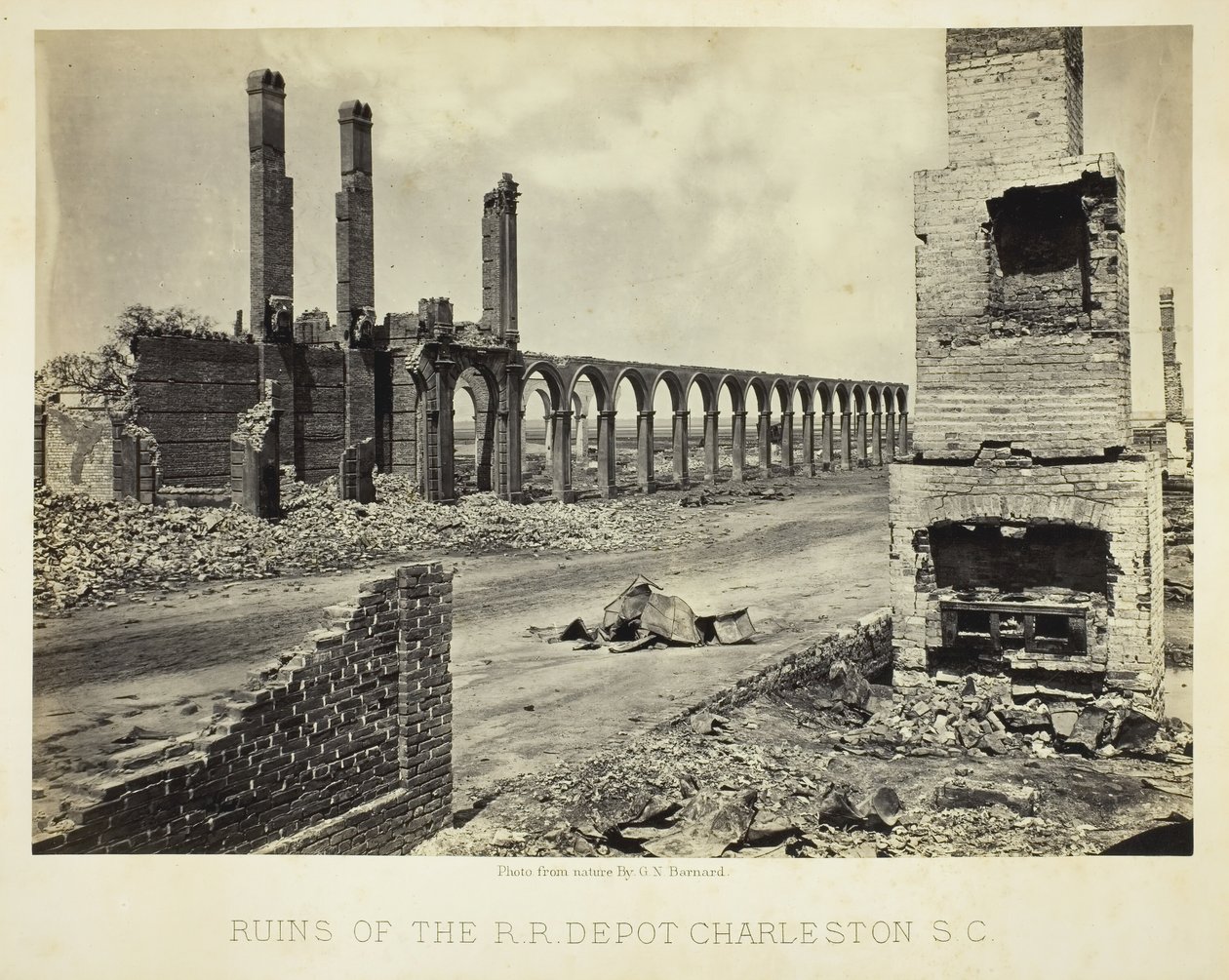 R.R. Depo Charleston Harabeleri, SC, 1865. by George N. Barnard