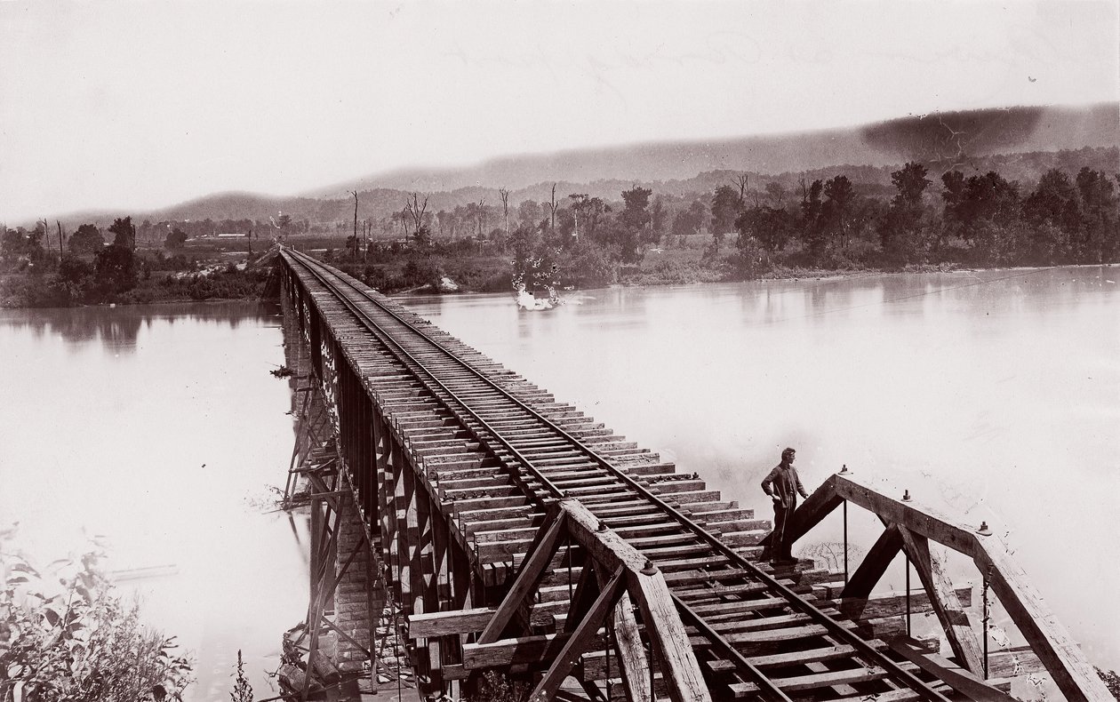 Tennessee Nehri, Bridgeport, yaklaşık. 1864. by George N. Barnard