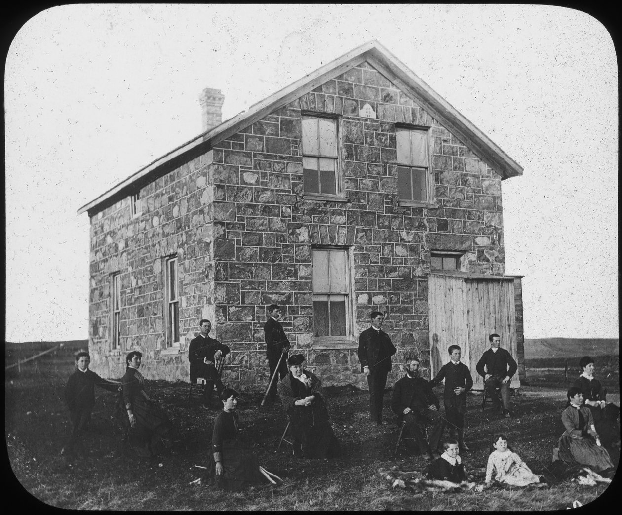 Bir yerleşimcinin yaşadığı yer, Kanada, 19. yüzyılın sonlarında by George Philip and Son Ltd