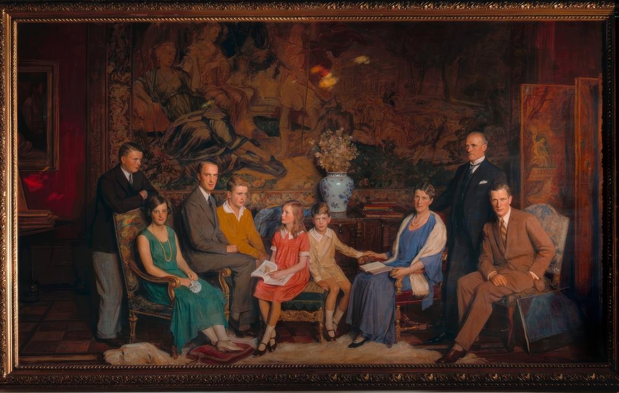 Gustav Krupp v. B. u.H. aile fotoğrafı by George Simon Harcourt