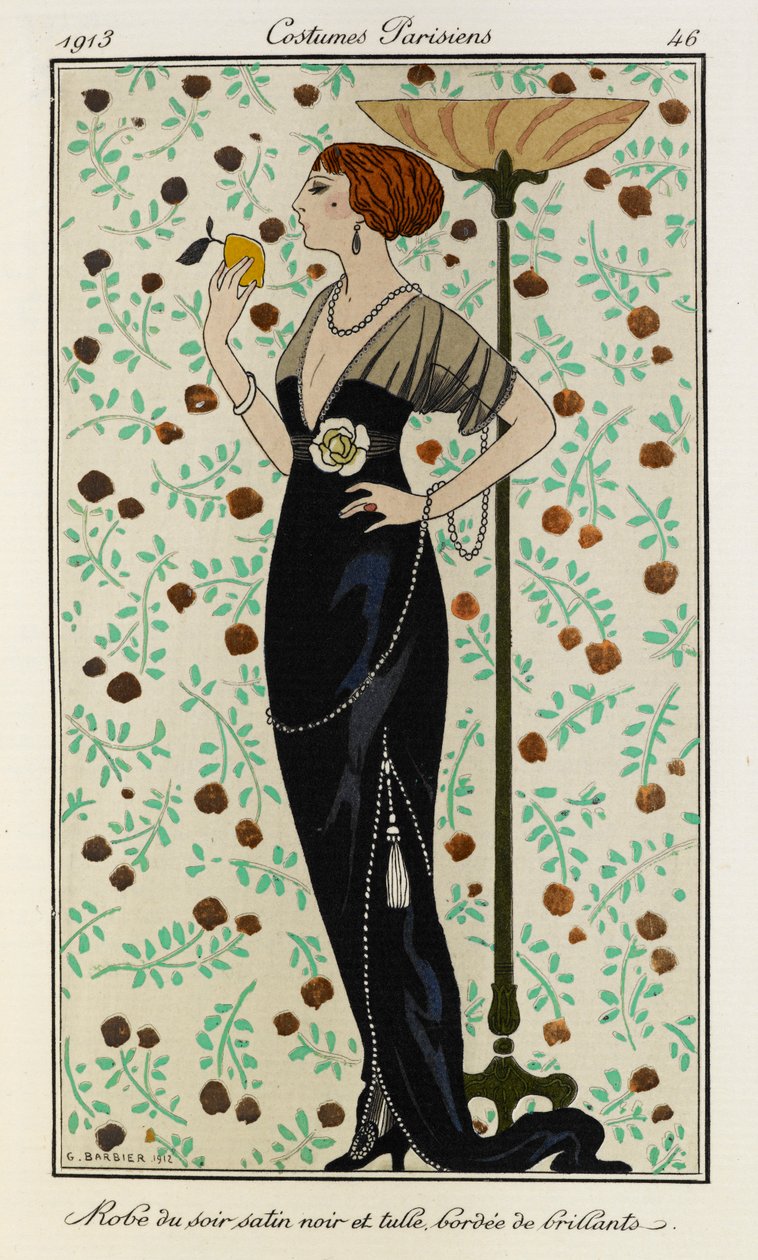 Robe du soir saten noir ve tül bordée de brillants. Kostümler Parisiens no.46. Kadının üzerinde pırlantalı siyah saten bir gece elbisesi var ve belinde beyaz bir çiçek var. O da bir elmas kolye takıyor. by Georges Barbier