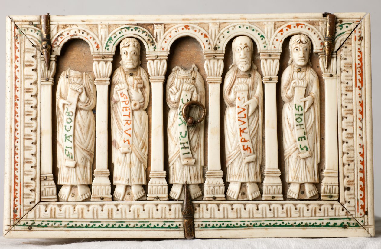 Katedral hazinesi (Trésor de la Cathédrale). Reliquary tabut. Ahşap ve fildişi. Cologne, Almanya. 1150 civarı. by German School