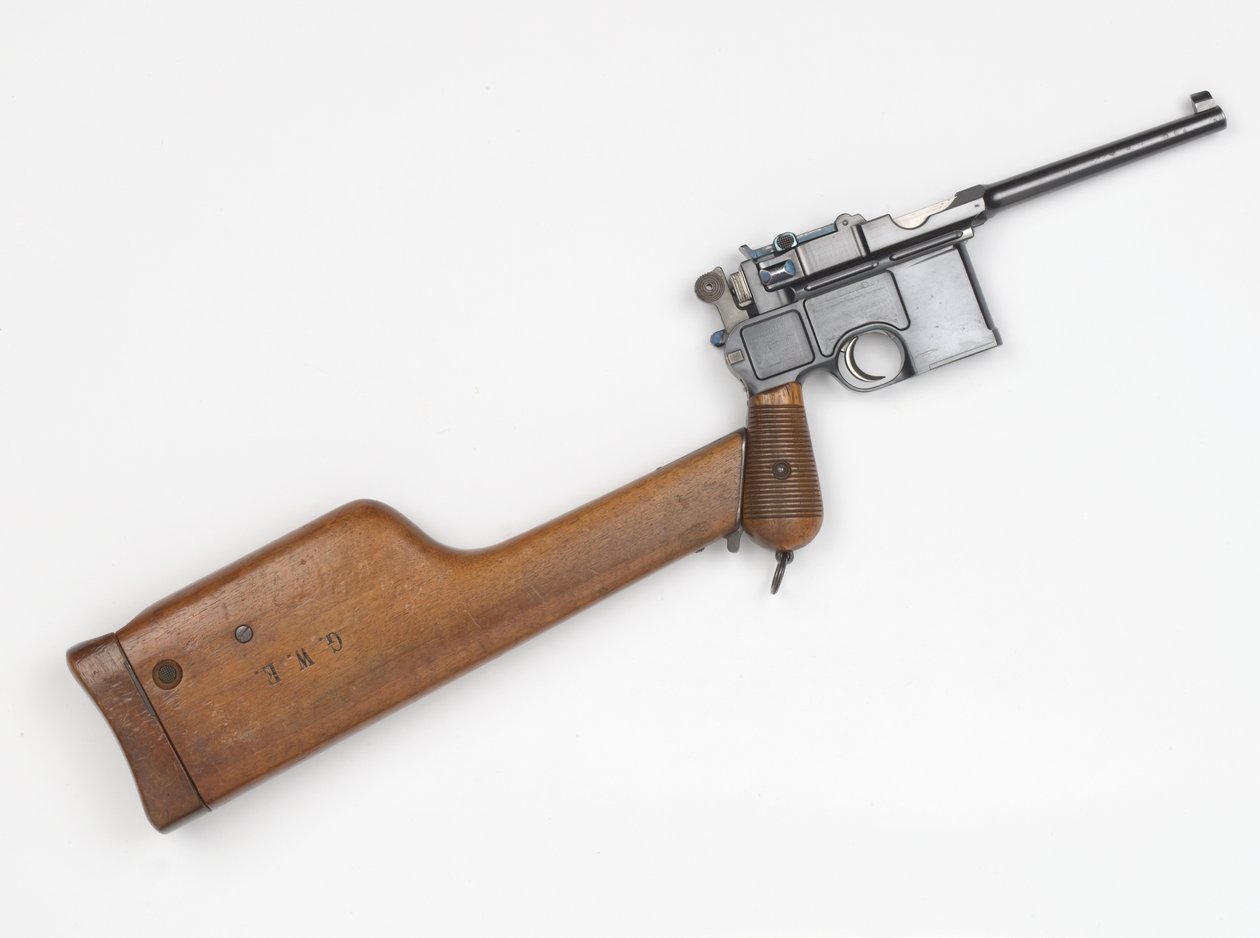 Mauser C96 7.63 mm tabanca by German School