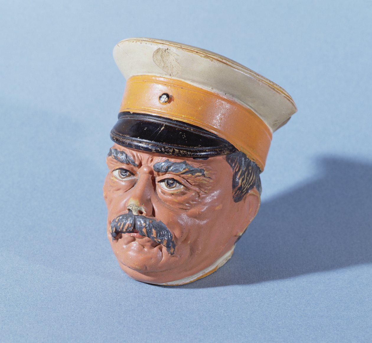 Şansölye Otto von Bismarck (1815-98) (pişmiş toprak) şeklinde kumbara (ayrıca bkz. 211401) by German School