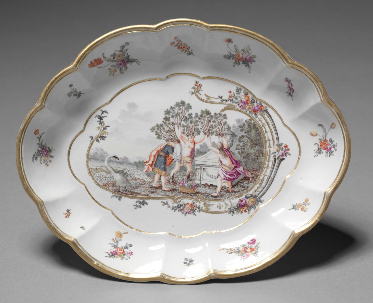 Oval Tabak, üretici Nymphenburg Porselen Fabrikası, c.1760-1765 by German School