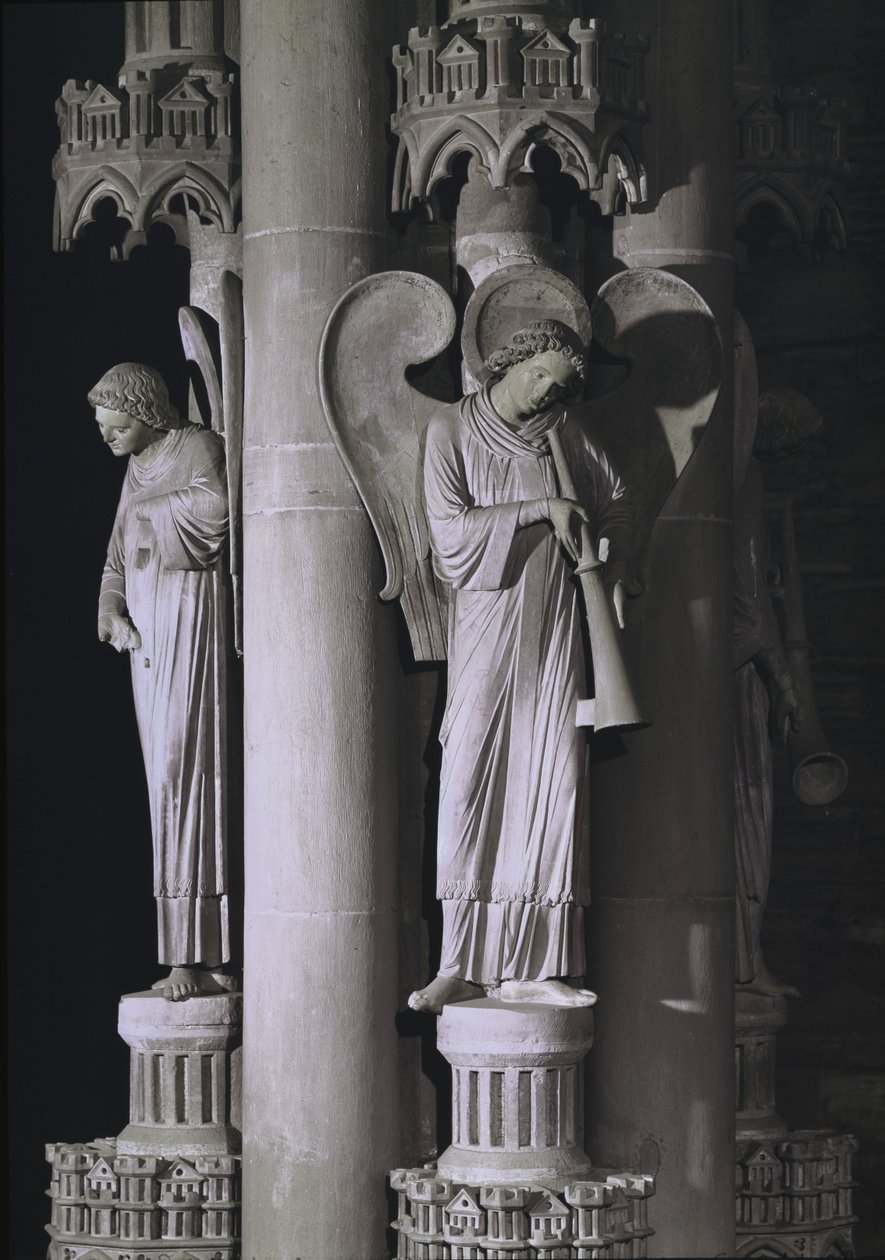 Melekler Sütunu, güney transeptinde, yaklaşık 1230 by German School