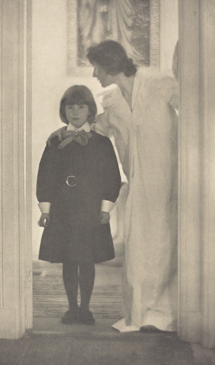 Kadınlar Arasında Kutsanmış Art You, c.1900. by Gertrude Käsebier