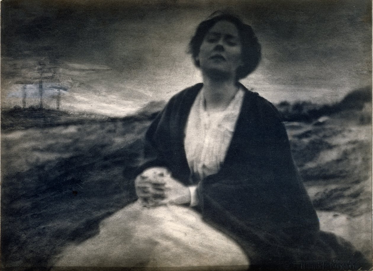 Anneliğin Mirası, 190004 (el ile bazı eklemelerle platin baskı) by Gertrude Käsebier