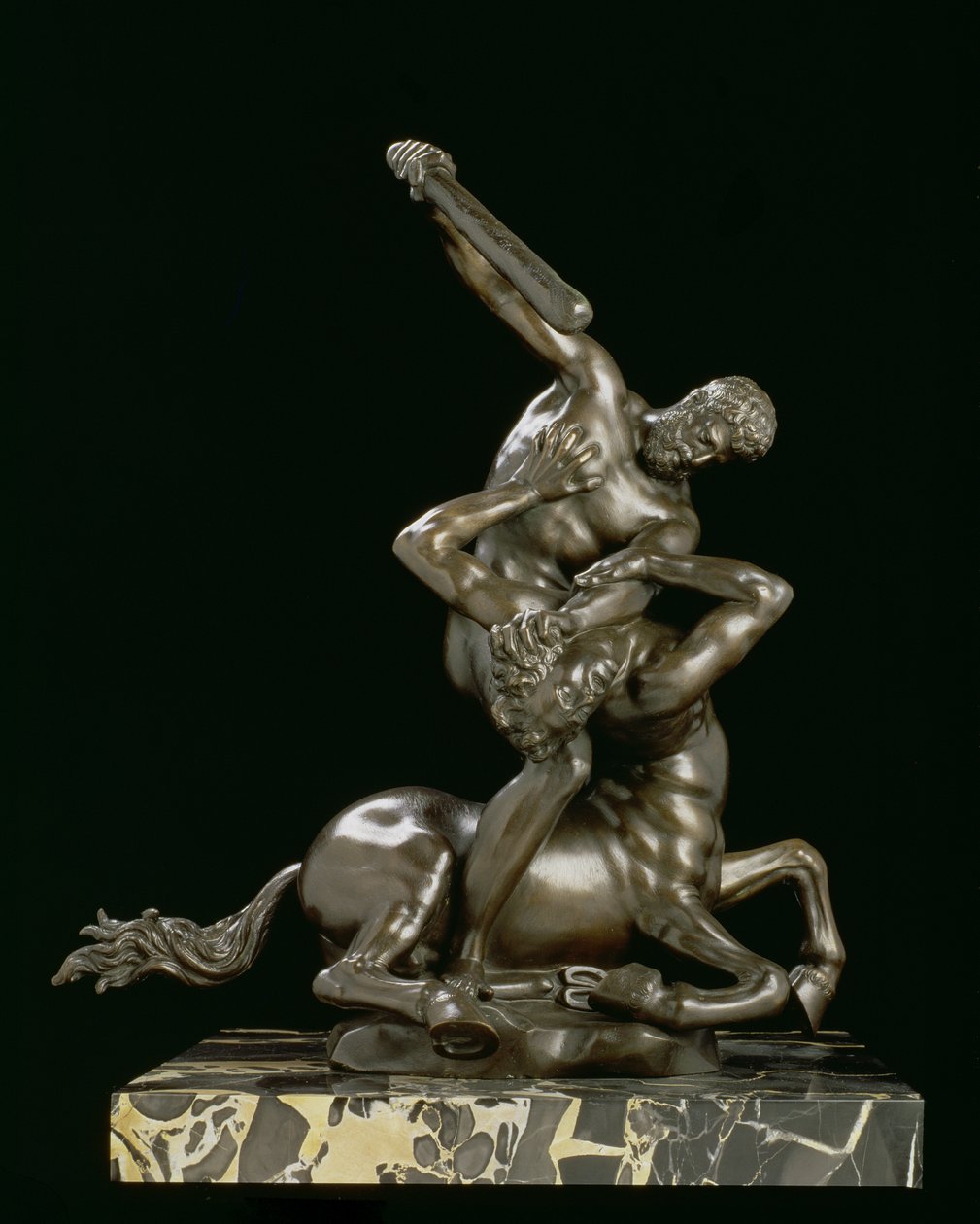 ಹರ್ಕ್ಯುಲಸ್ ಮತ್ತು ಸೆಂಟೌರ್ ಯೂರಿಶನ್ (ಕಂಚಿನ) ಟರ್ಕಿ by Giambologna