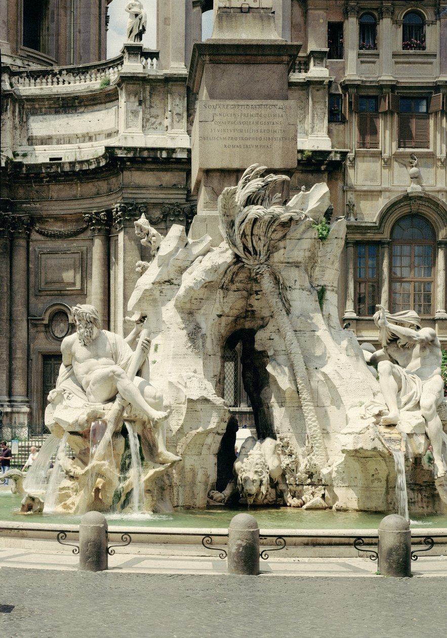 Dört Nehir Çeşmesi, 1648-51 (granit, mermer ve traverten) by Gian Lorenzo Bernini