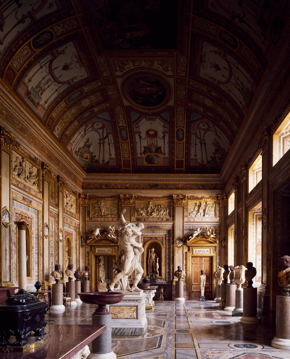 Merkezde Proserpina Tecavüzlü İmparatorlar Odası, Gian Lorenzo Bernini, Galleria Borghese, Roma, İtalya by Gian Lorenzo Bernini