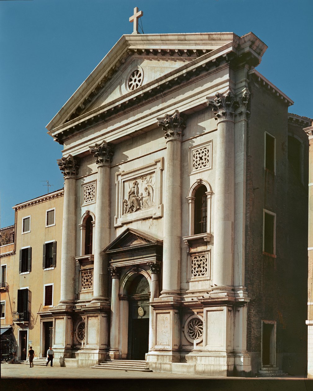1745 yılında inşa edilen Santa Maria della Pieta Kilisesi