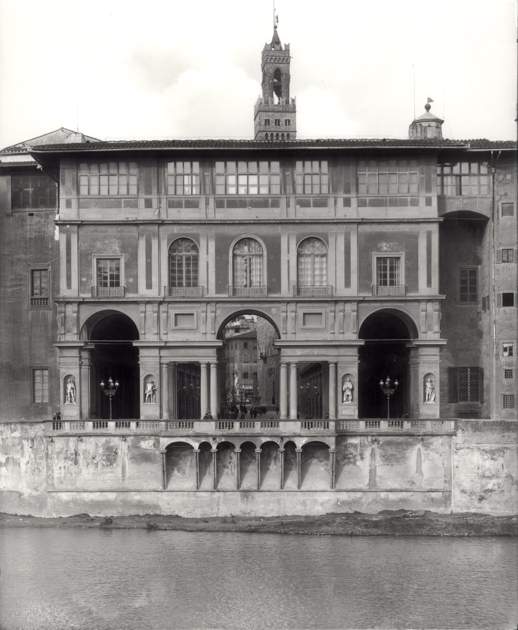 Lungarno Torrigiani