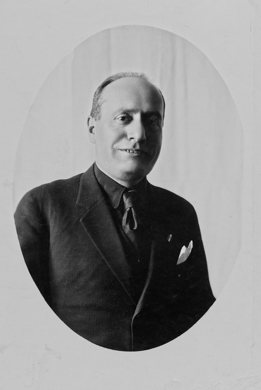 "Duce" Albümü: Benito Mussolini