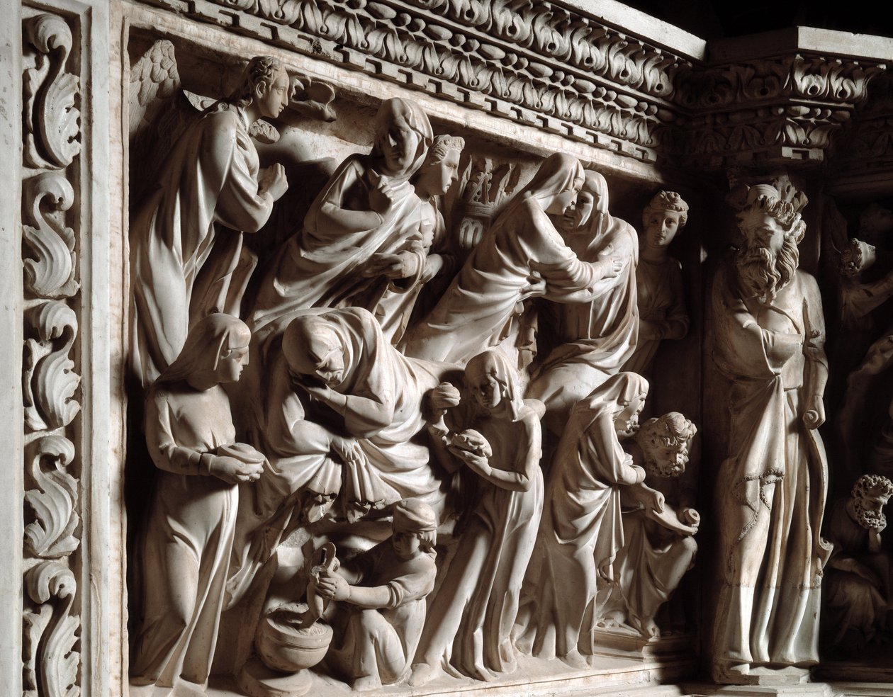 Giovanni Pisano (1248-1314) tarafından gerçekleştirilen Sandalye kabartmalarının detayı: Müjde, ziyaret ve Vaftizci Yahya