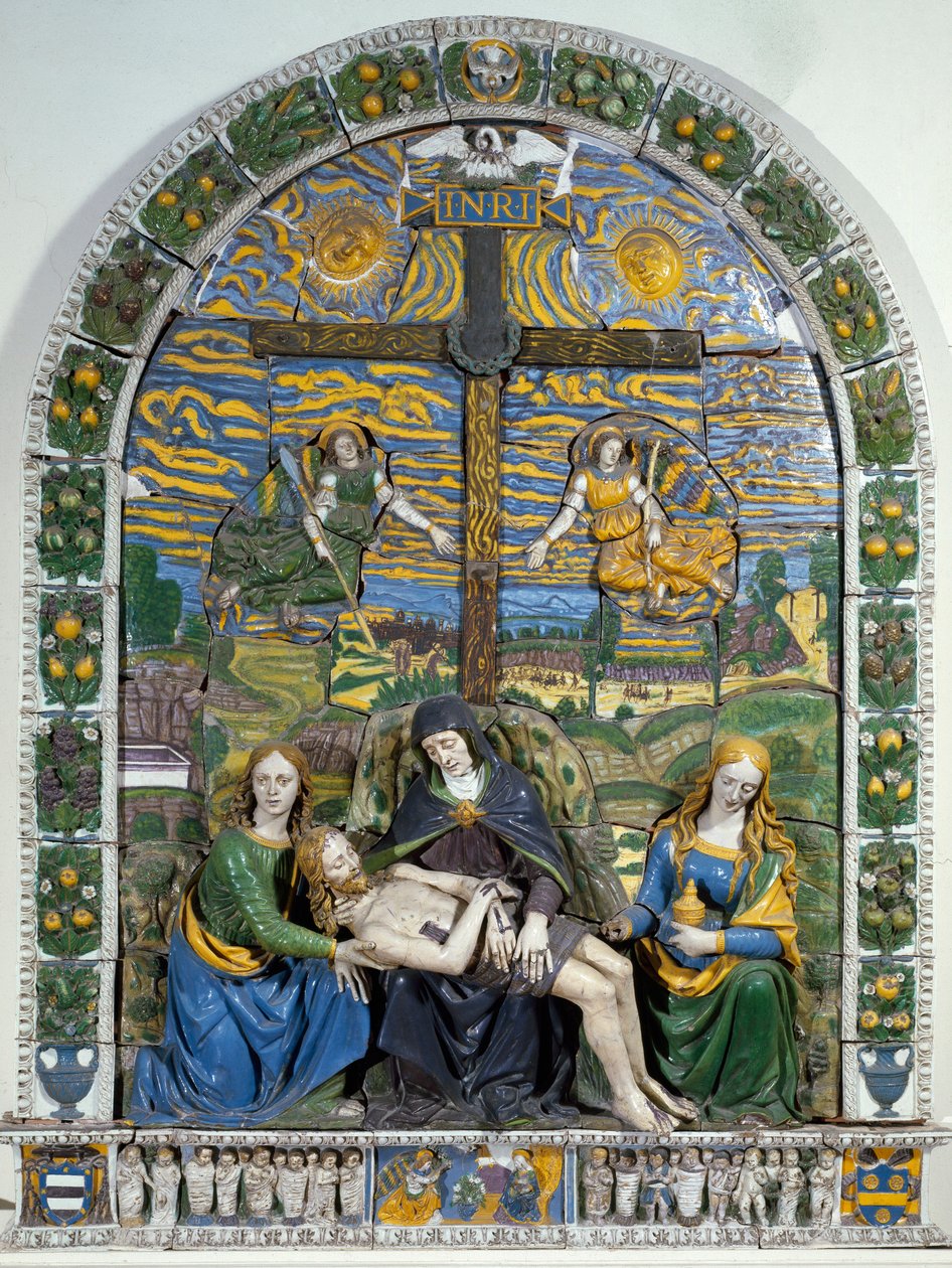 Yazıt INRI (I.N.R.I.) ile haçtan önce Aziz John ve Aziz Mary Magdalene ile çevrili Biriktirme (Pieta) İsa Mesih ve Meryem Ana. Giovanni della Robbia (1469-1529) yapımı alçak kabartma seramik Dim. 3x2.28 m Floransa, Museo Nazionale by Giovanni della Robbia